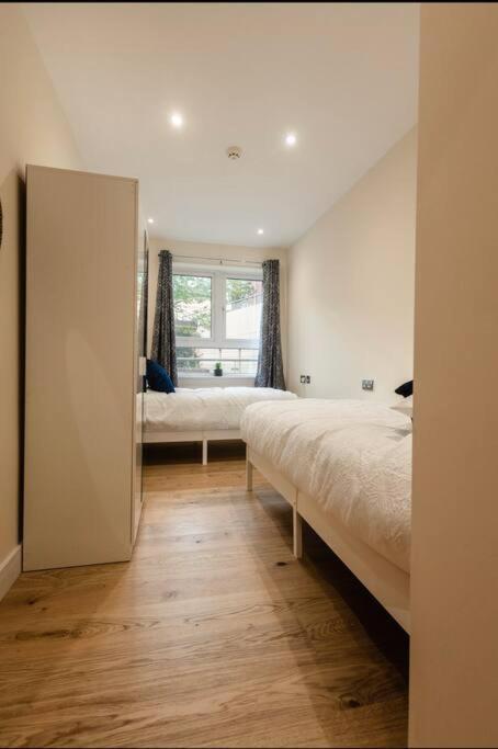 Ocean - 2 Bed Flat Sleeps 6 With Gym Access Apartman Southampton Kültér fotó