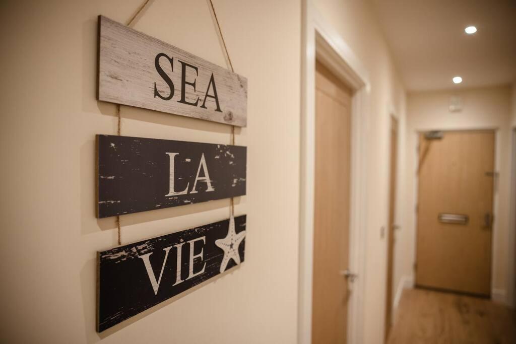 Ocean - 2 Bed Flat Sleeps 6 With Gym Access Apartman Southampton Kültér fotó