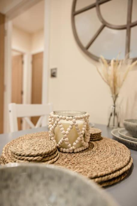 Ocean - 2 Bed Flat Sleeps 6 With Gym Access Apartman Southampton Kültér fotó
